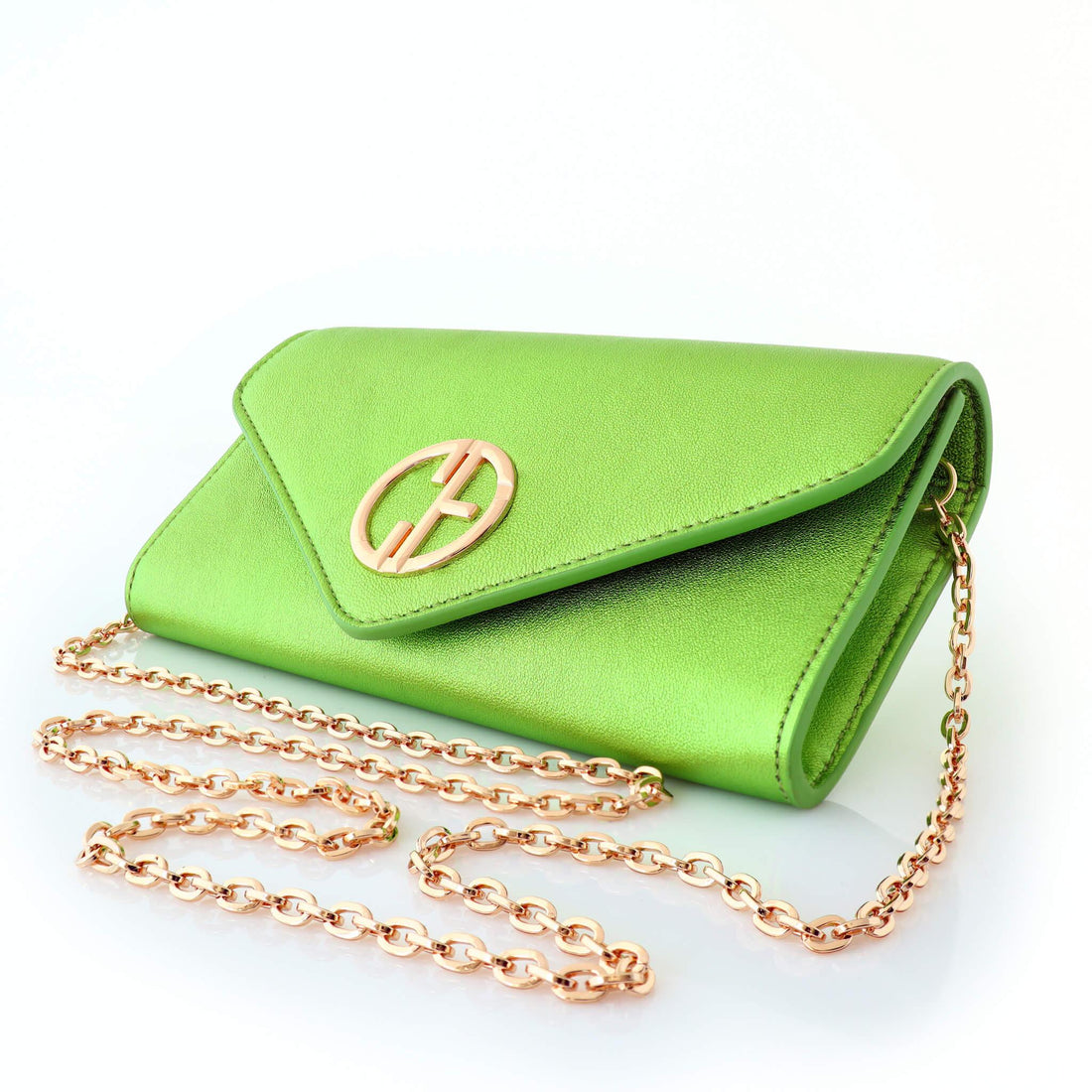 искрящо зелена малка дамска чанта със златен синджир и лого | COLDFIRE